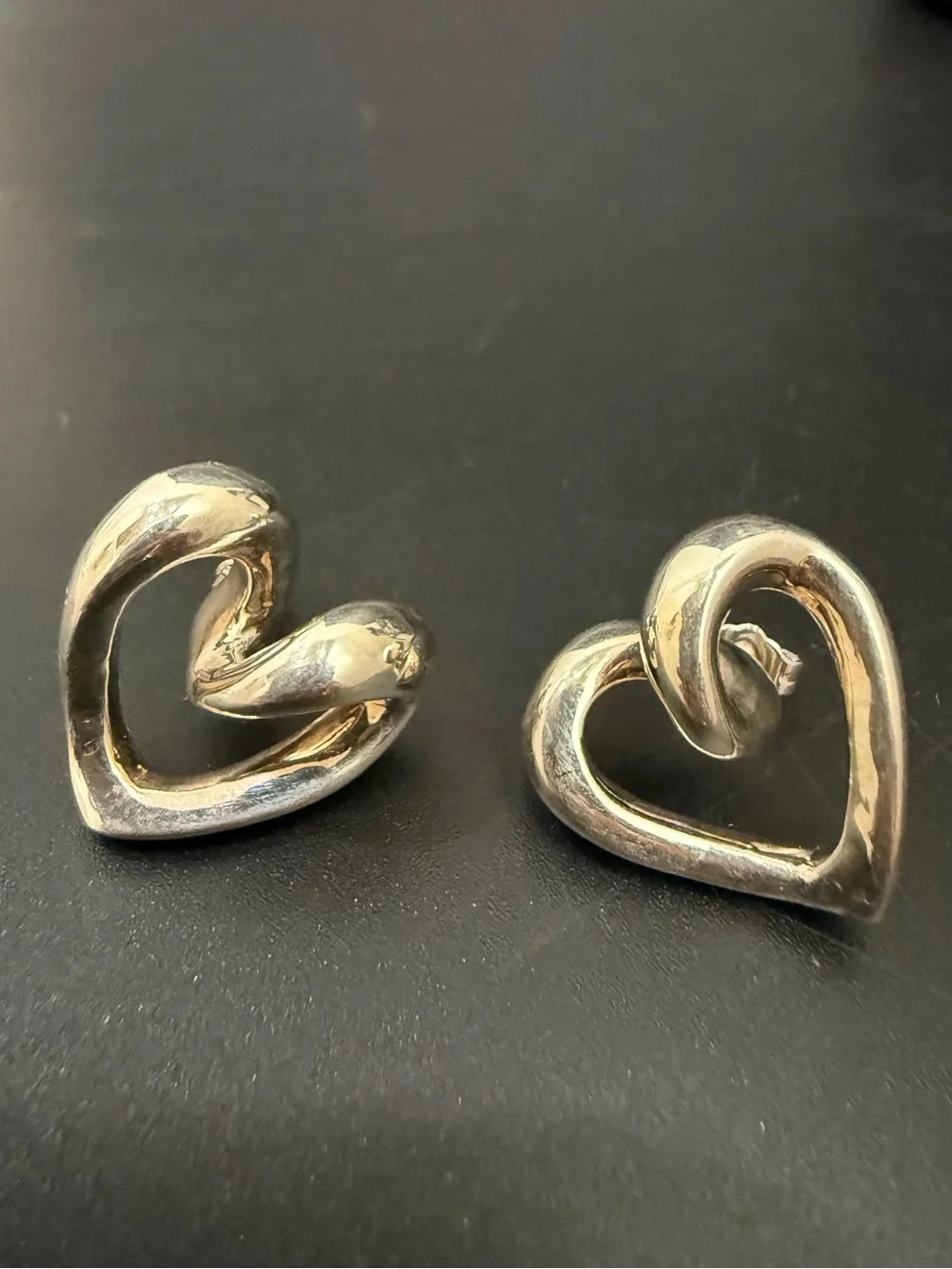 925 Sterling Silver Abstract Heart Modernist Heart Post Earrings 6g.